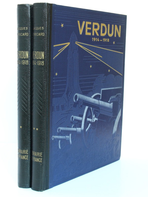 Verdun. Jacques Péricard. 2 volumes. Cartonnages éditeur. Couvertures.