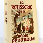 La rôtisserie de la Reine Pédauque. Aux Éditions Terres Latines 1952. Illustrations Jacques Touchet. Couverture et dos.