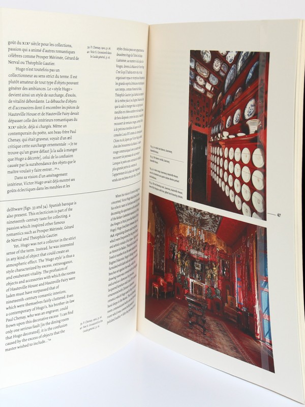 Victor Hugo, visions d'intérieurs : du meuble au décor. Paris musées 2003. Pages intérieures 1.