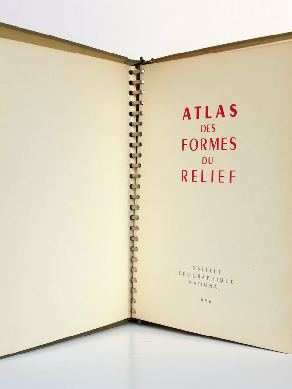 Atlas des formes du relief. Institut Géographique National 1956. Page titre.
