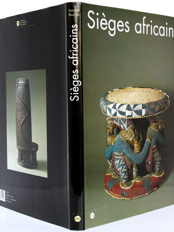 Sièges africains, sous la direction de Sandro BOCOLA. Réunion des Musées Nationaux, 1994. Couverture : plats et dos.