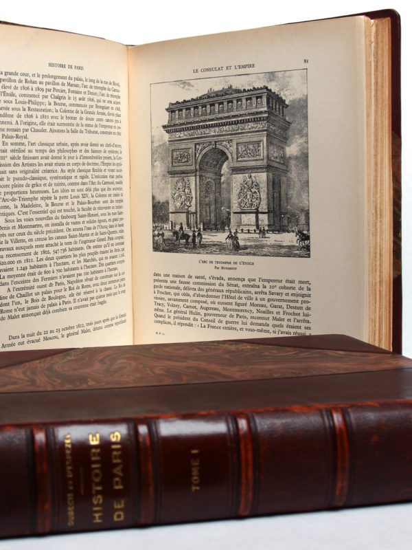 Histoire de Paris, L. Dubech, P. d'Espezel. Les Éditions pittoresques, 1931. 2 volumes. Pages intérieures.