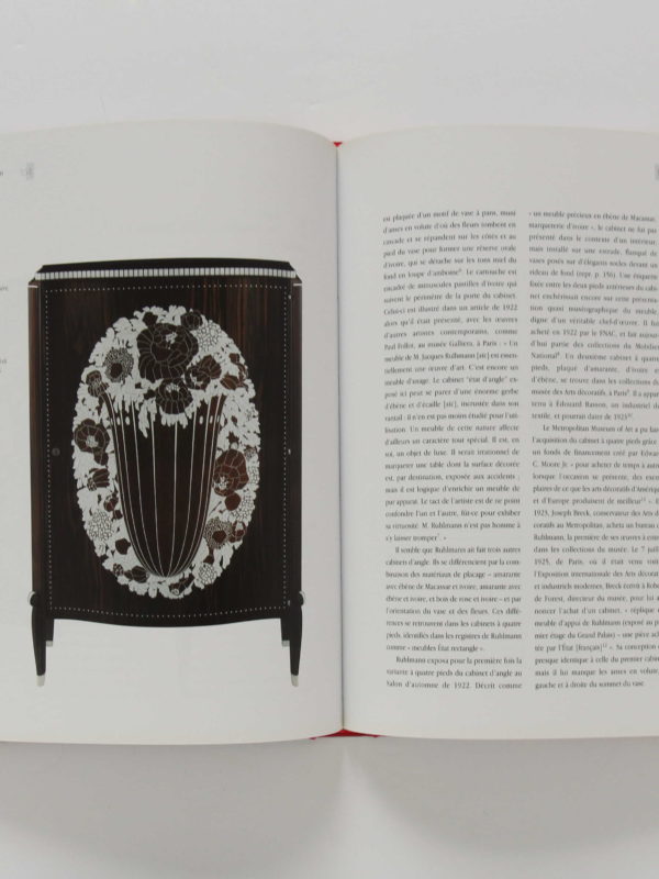 Ruhlmann Un génie de l'Art déco. Somogy Éditions d'art, 2004. Pages intérieures.