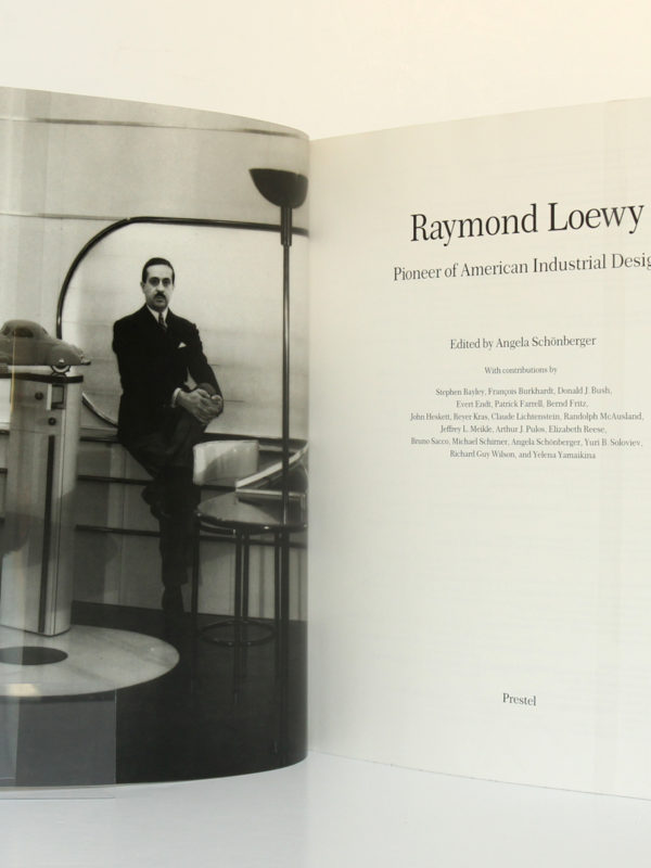 Raymond Loewy Pioneer of American Industrial Design. Prestel 1990. Frontispice et page titre.
