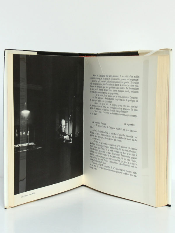 Enchantements sur Paris, Jacques Yonnet. Éditions Denoël, 1966. Pages intérieures 1.