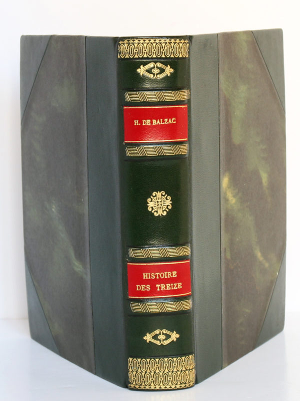 Histoire des Treize, Honoré de BALZAC. Dessins de Gaston BARRET. Éditions Albert Guillot, 1949. Reliure : dos et plats.