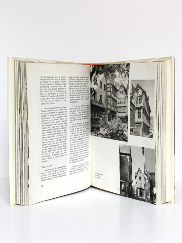 Pour connaître les monuments de France, Pierre LAVEDAN avec la collaboration de Simone GOUBERT. Arthaud, 1970. Pages intérieures 3.