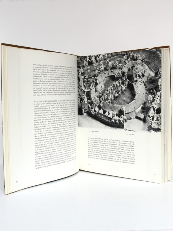 Plans en relief des villes belges. Pro Civitate, 1965. Pages intérieures 1.