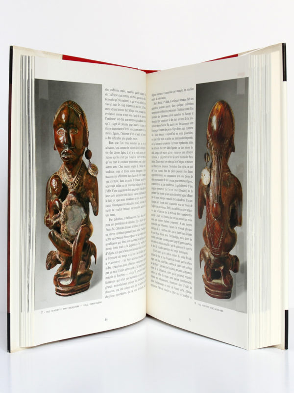 Afrique noire La création plastique. Jacqueline Delange, Michel Leiris. Collection «L’Univers des formes», Gallimard-nrf, 1967. Pages intérieures 1.